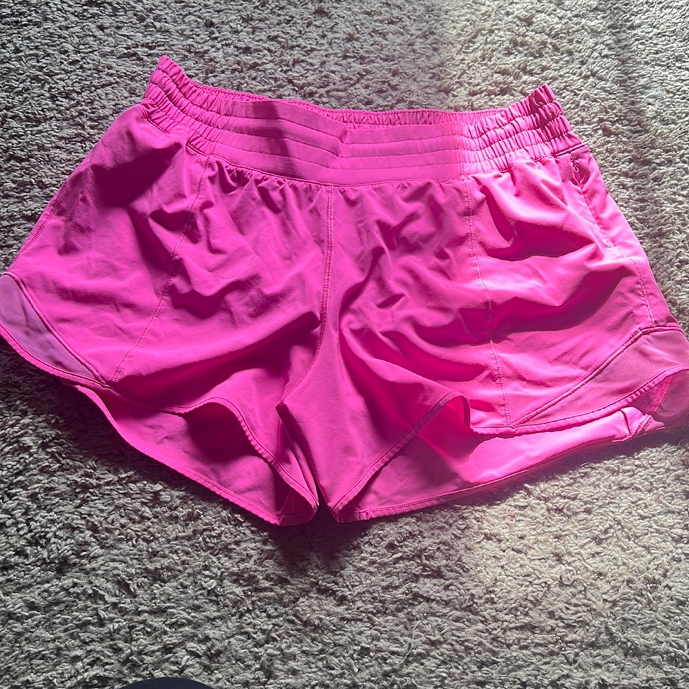 Lululemon hotty hot high rise short 4” Dark prism pink